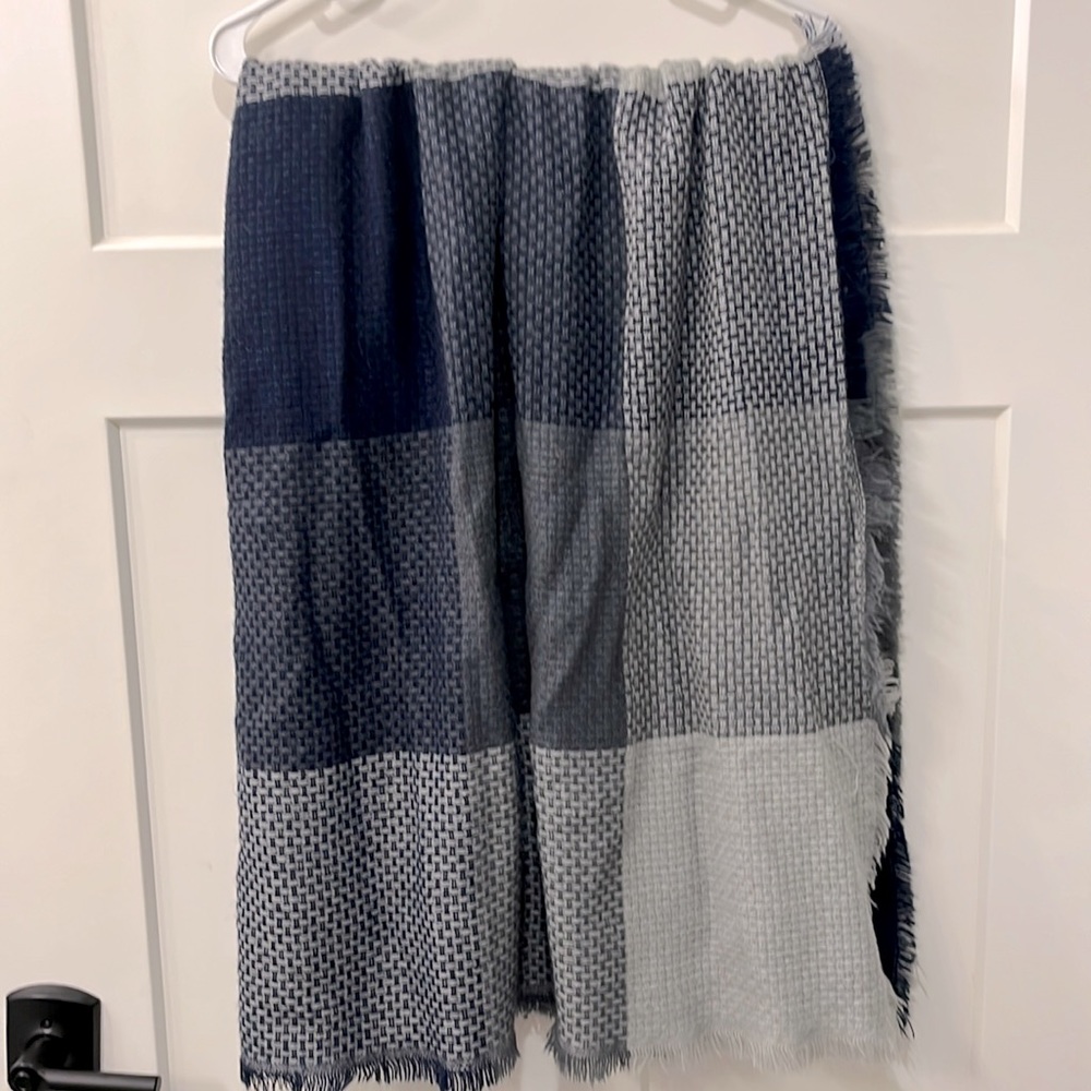 Navy blue blanket scarf